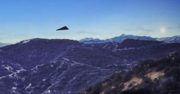 Federal Agents Watched A Silent Black Triangle Rise Over A Secret U.S. Site — Then It Did Something No Jet Can Do
